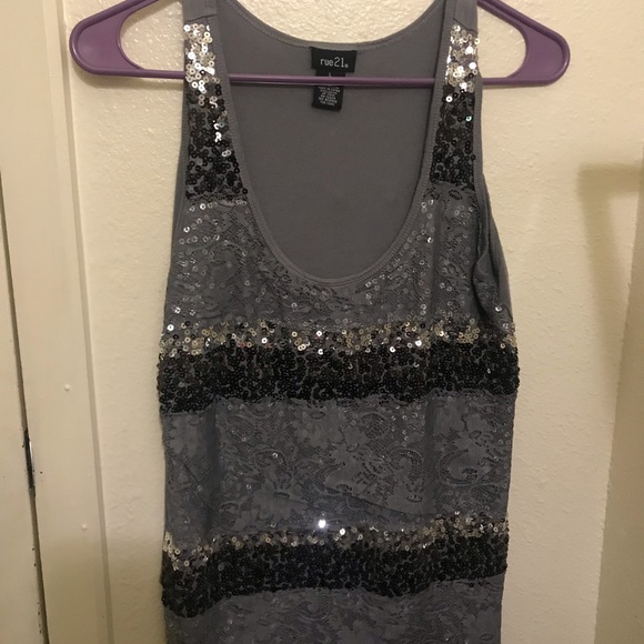 Sequin Summer tank - Picture 1 of 2